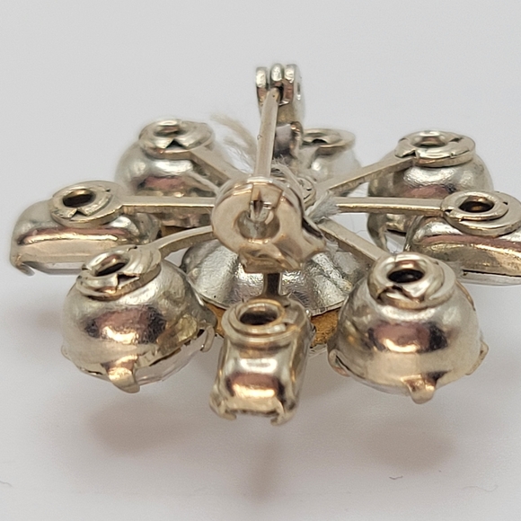 Vintage Rhinestone Starburst Brooch - Picture 3 of 11